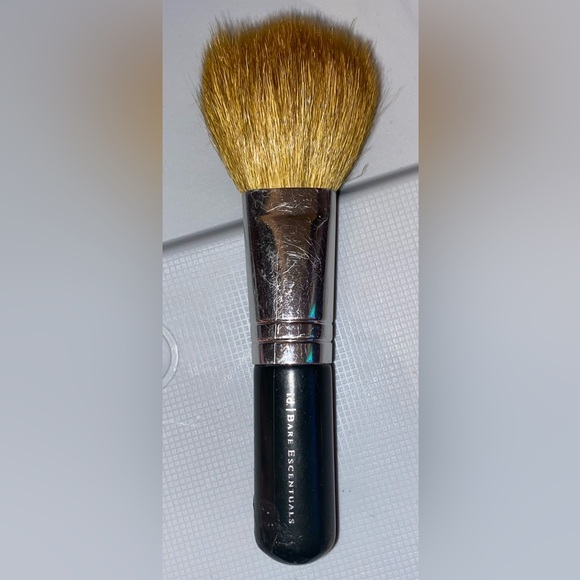 Quality Makeup and Brush Lot! Powder,blush,lip color (3),brushes(5),eyebrow(2) - Picture 8 of 16